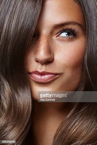 290.871 Chica Morena Guapa Stock Photos, High